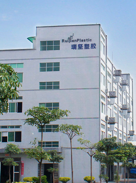 Ruijian Plastic provide our quality products and services in the supply chain of beauty and hair products as a PE gloves factory in china Insist on quality first.
